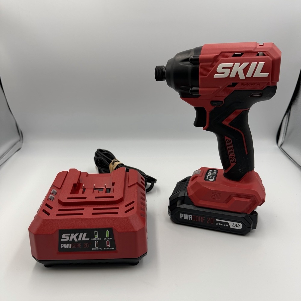 SKIL PWRCORE 20V Impact Driver ID6720B With Charger And Battery